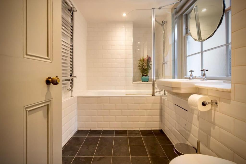Вилла Kings Cross, Self-Contained House & Private Garden Лондон Экстерьер фото