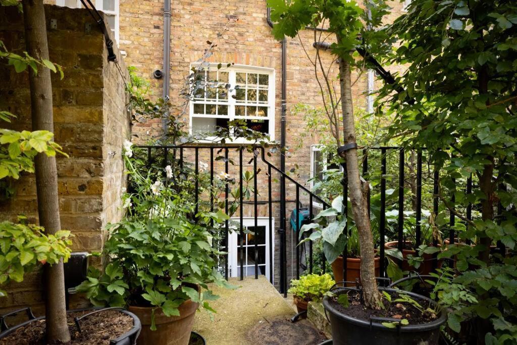 Вилла Kings Cross, Self-Contained House & Private Garden Лондон Экстерьер фото
