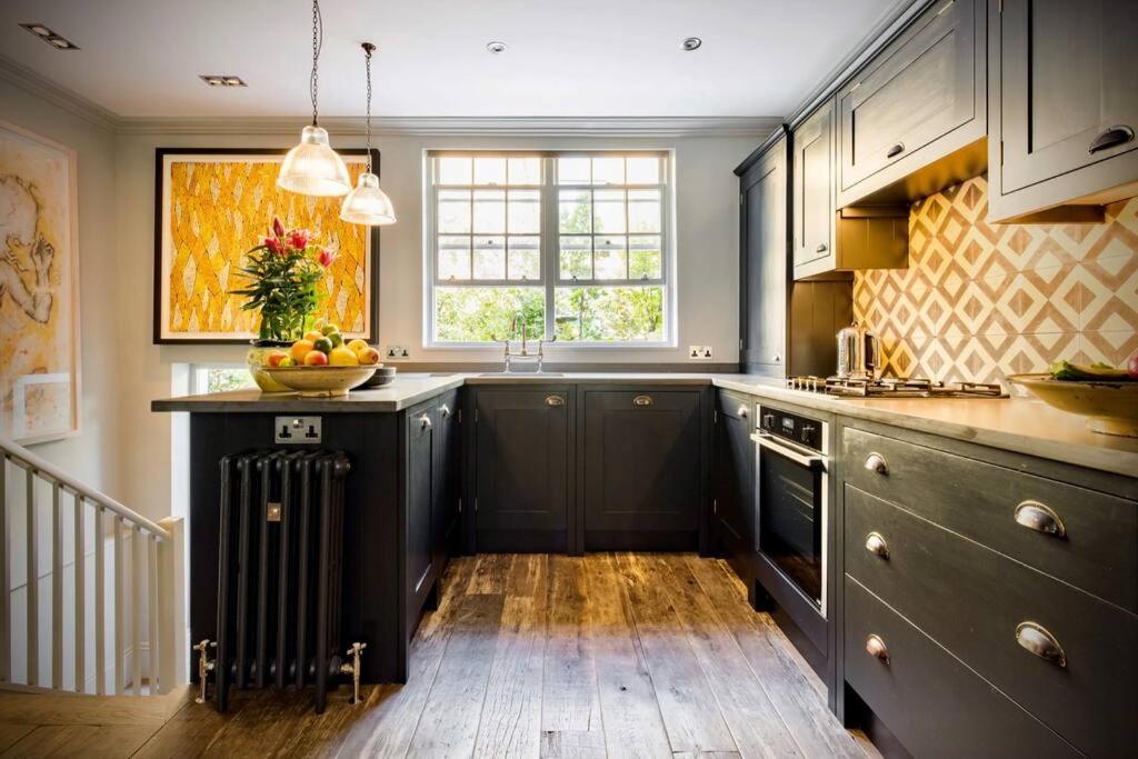 Вилла Kings Cross, Self-Contained House & Private Garden Лондон Экстерьер фото