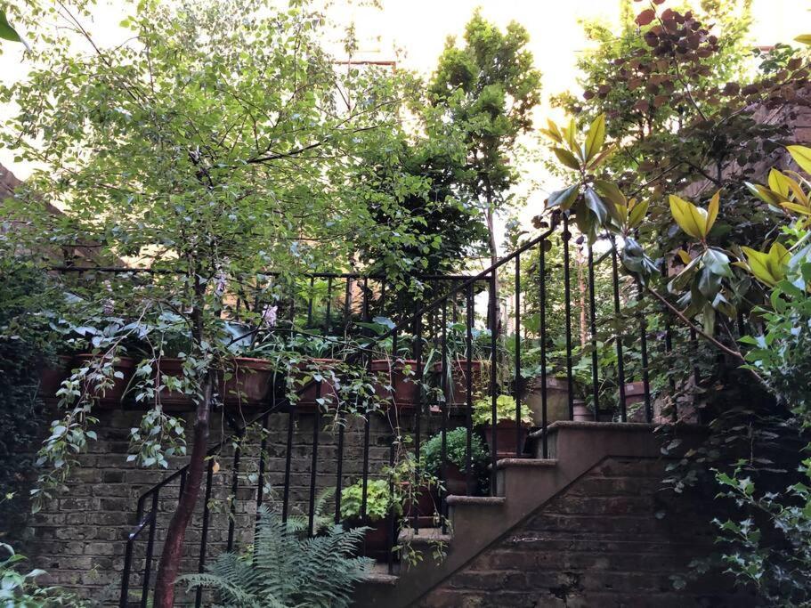Вилла Kings Cross, Self-Contained House & Private Garden Лондон Экстерьер фото