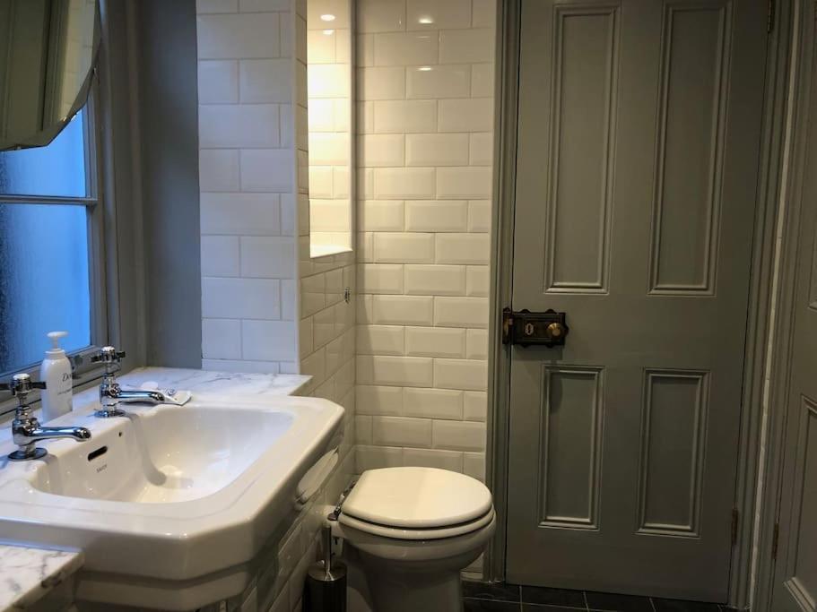 Вилла Kings Cross, Self-Contained House & Private Garden Лондон Экстерьер фото